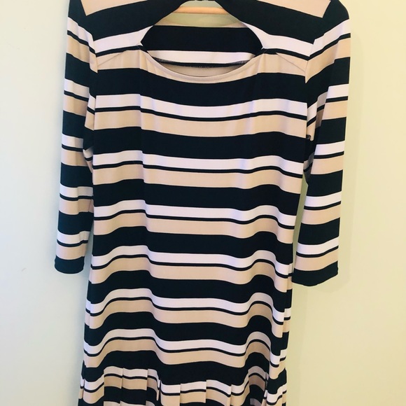 White House-Black Market Cute Striped Dress - Picture 6 of 6